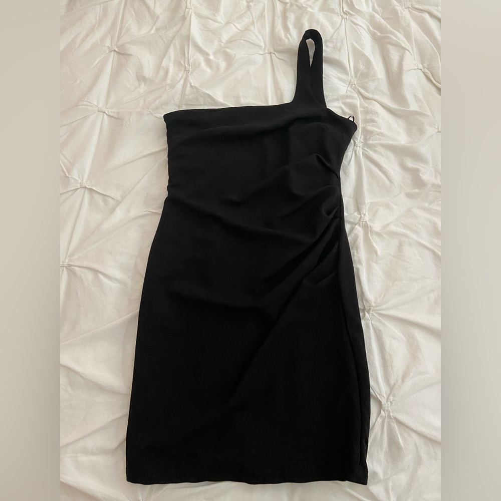 Lulu’s Black One-shoulder Bodycon Mini Dress